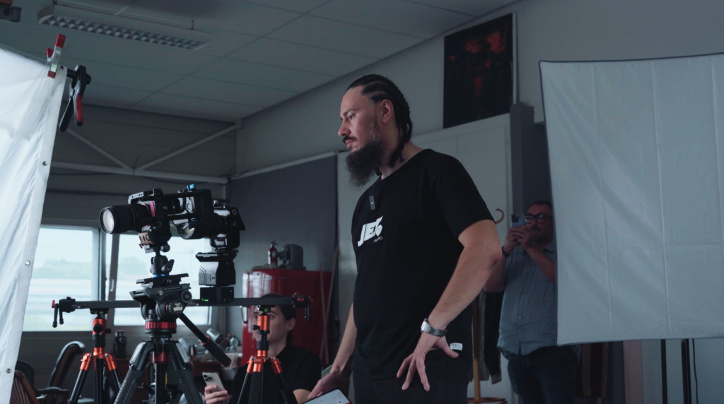 Jet Media, photo 1