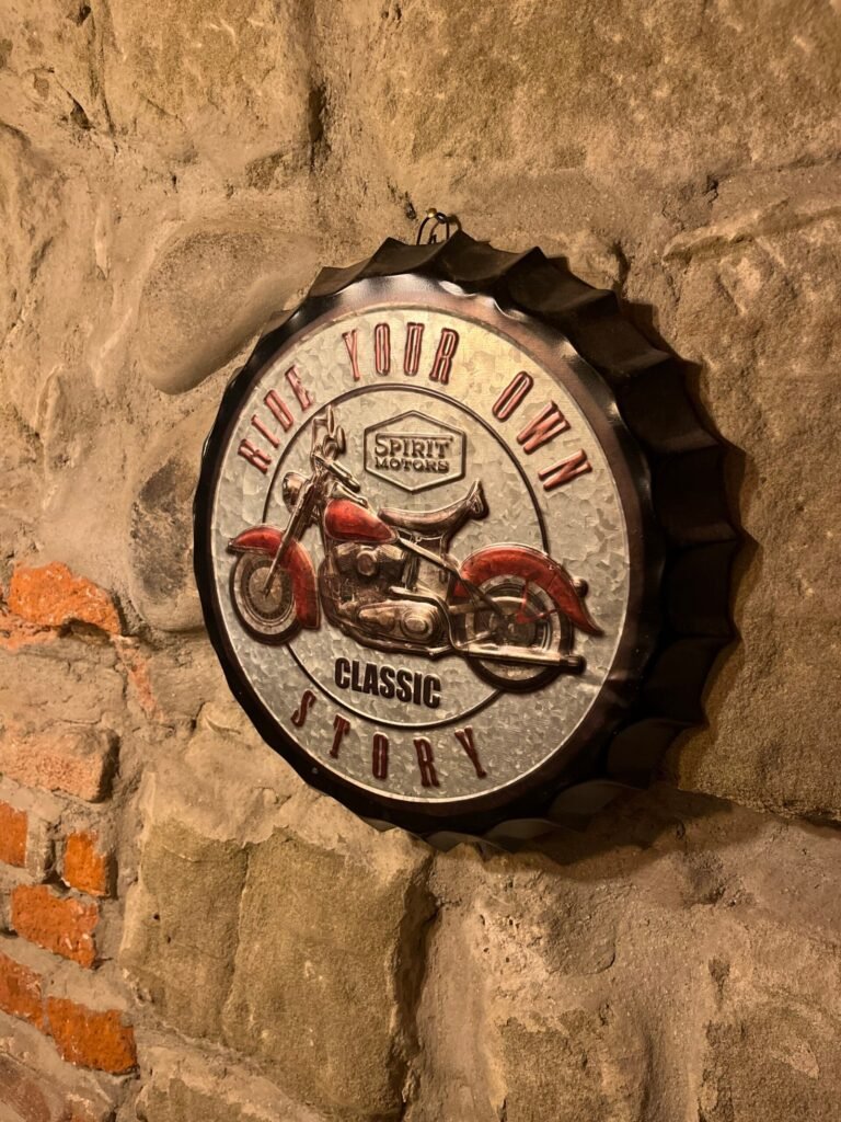 Rocky’s Bar, photo 2